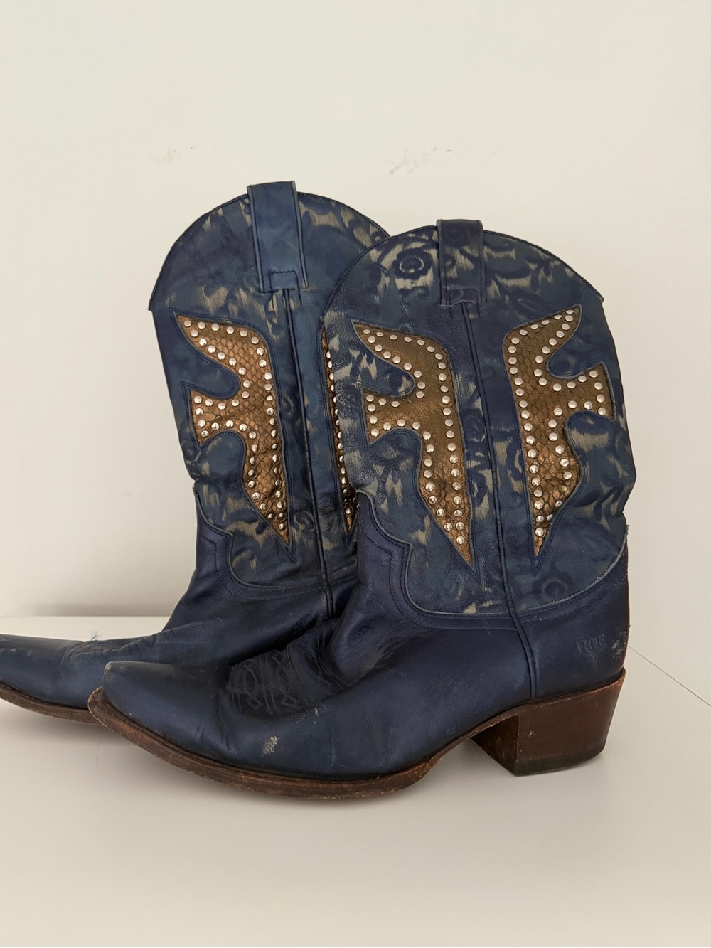 Vintage Frye Navy Blue Leather Studded Western Boots Women’s Size 10